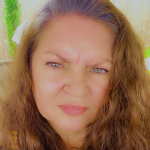 Meet your Posher, Lana